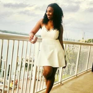 Meet your Posher, Nekia